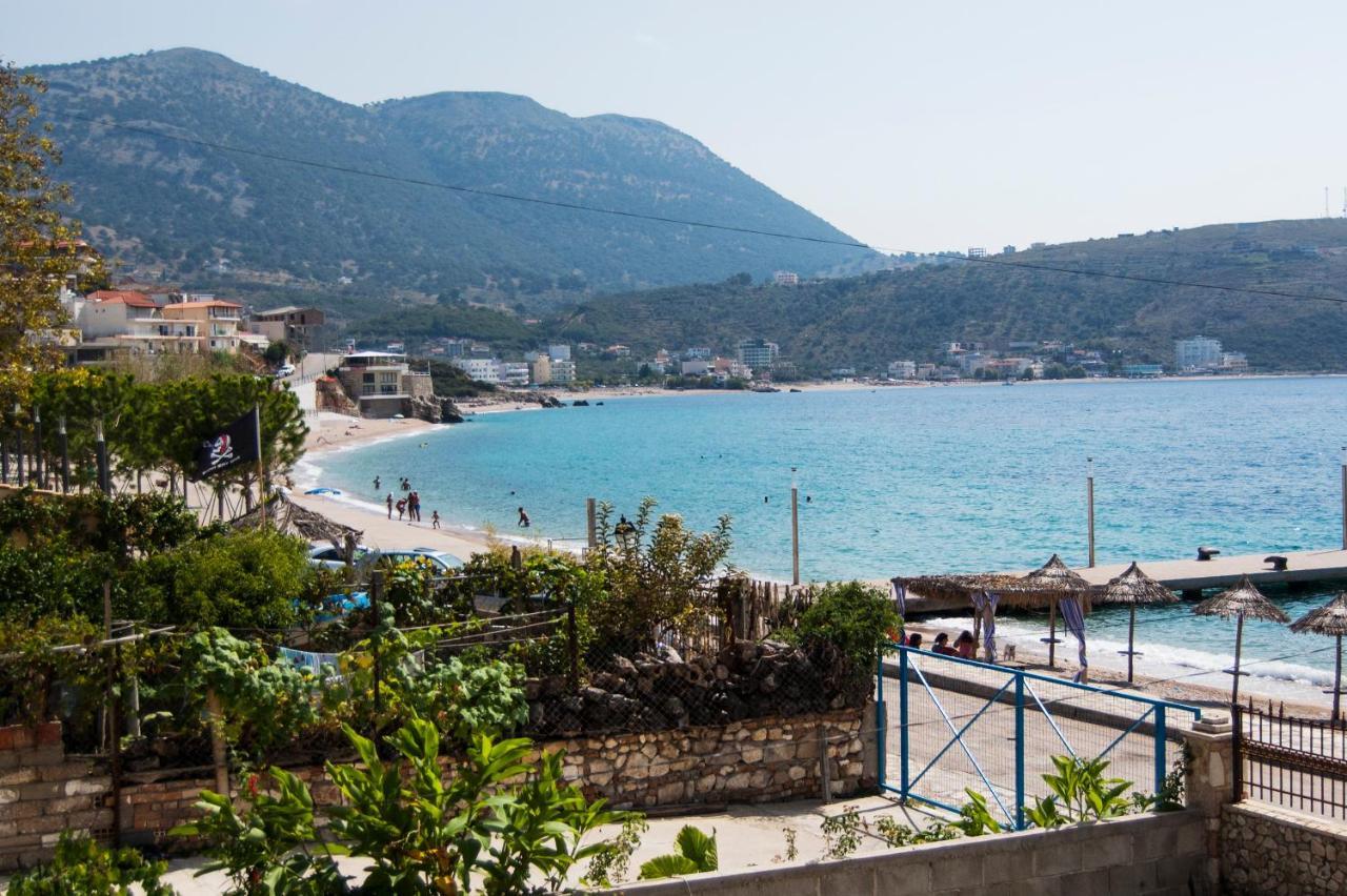 Thalassea Himare Bagian luar foto