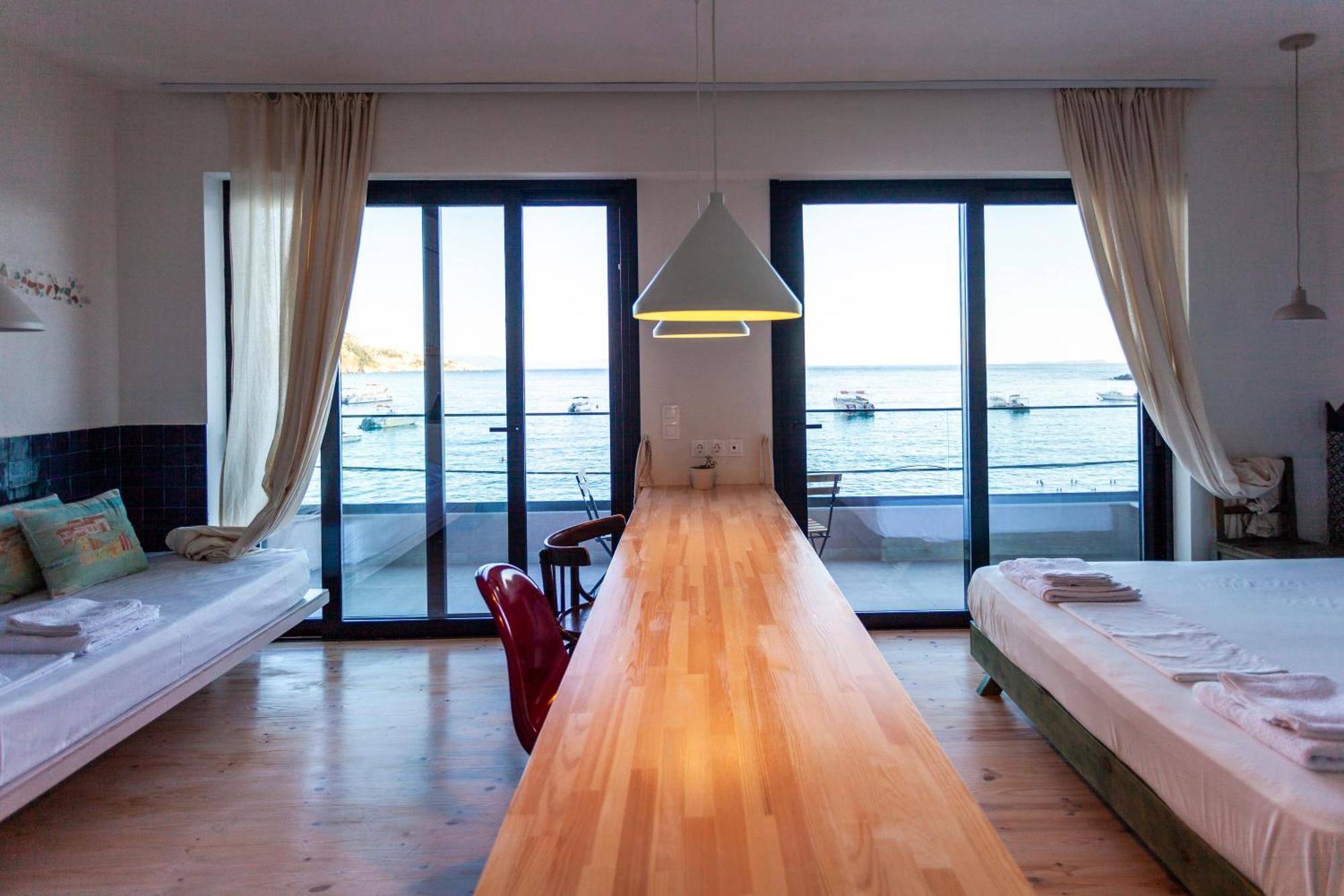 Thalassea Himare Bagian luar foto